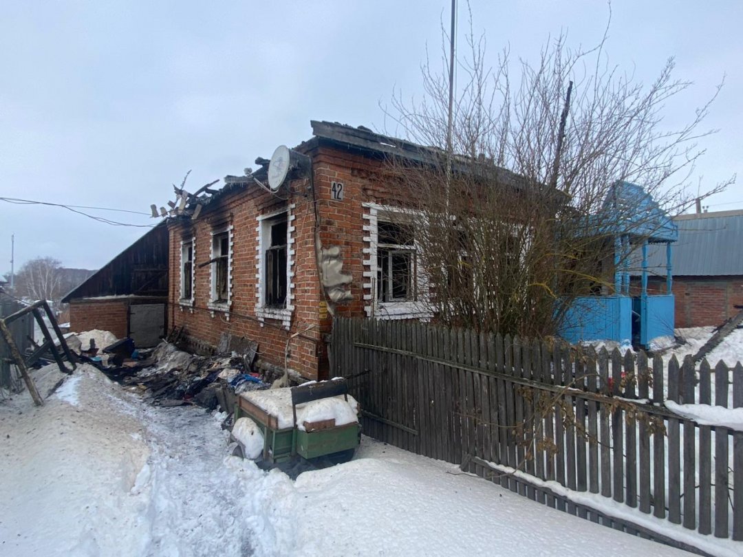 В Луховицах возбуждено уголовное дело по факту гибели  в результате пожара троих человек, двое из которых де