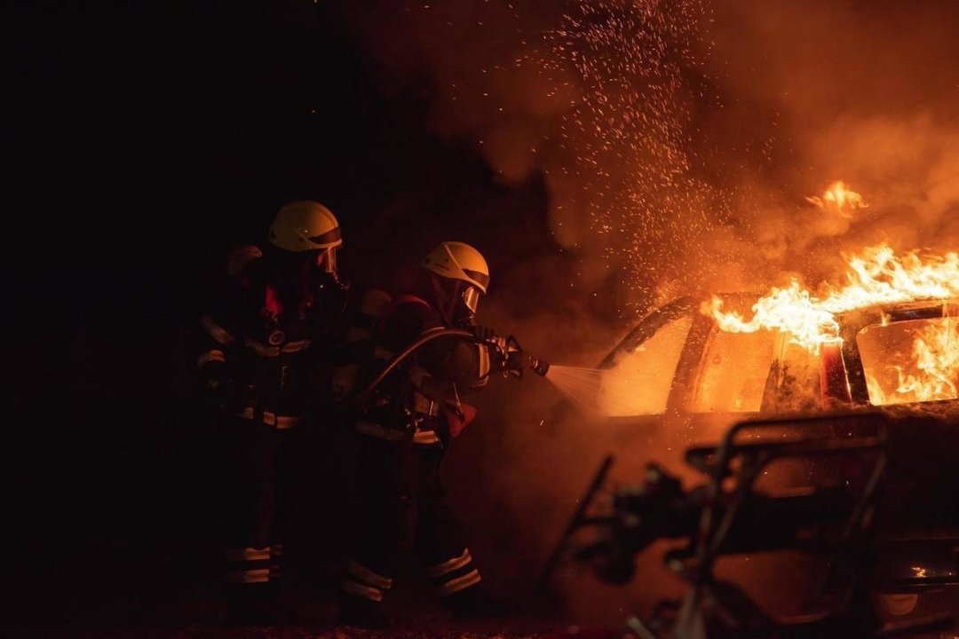 Возгорание транспортного средства в городском округе Луховицы